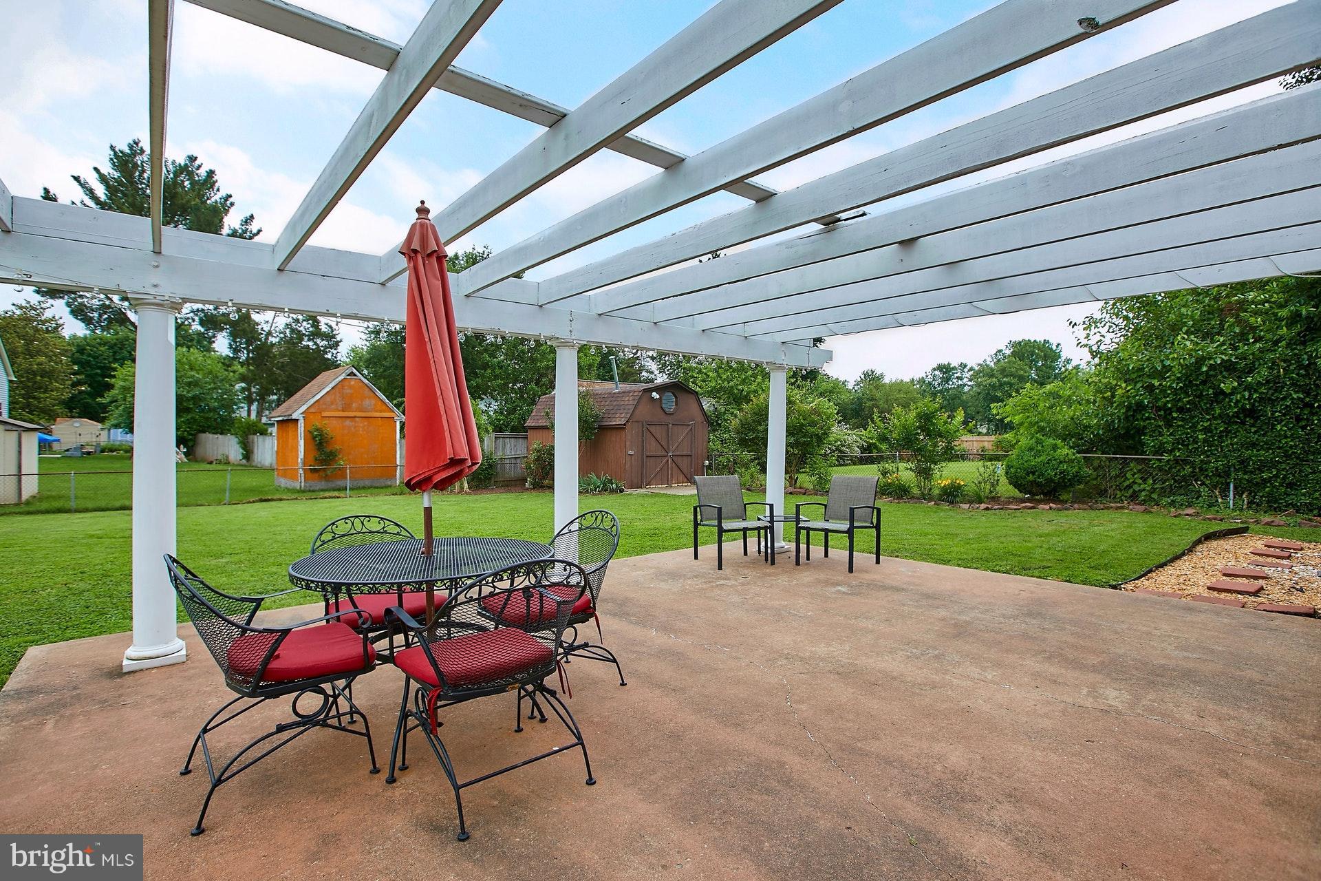 4119 Lees Corner Road Chantilly, VA 20151 - Photo 28 of 30 GREAT OUTDOOR ENTERTAINING SPACE