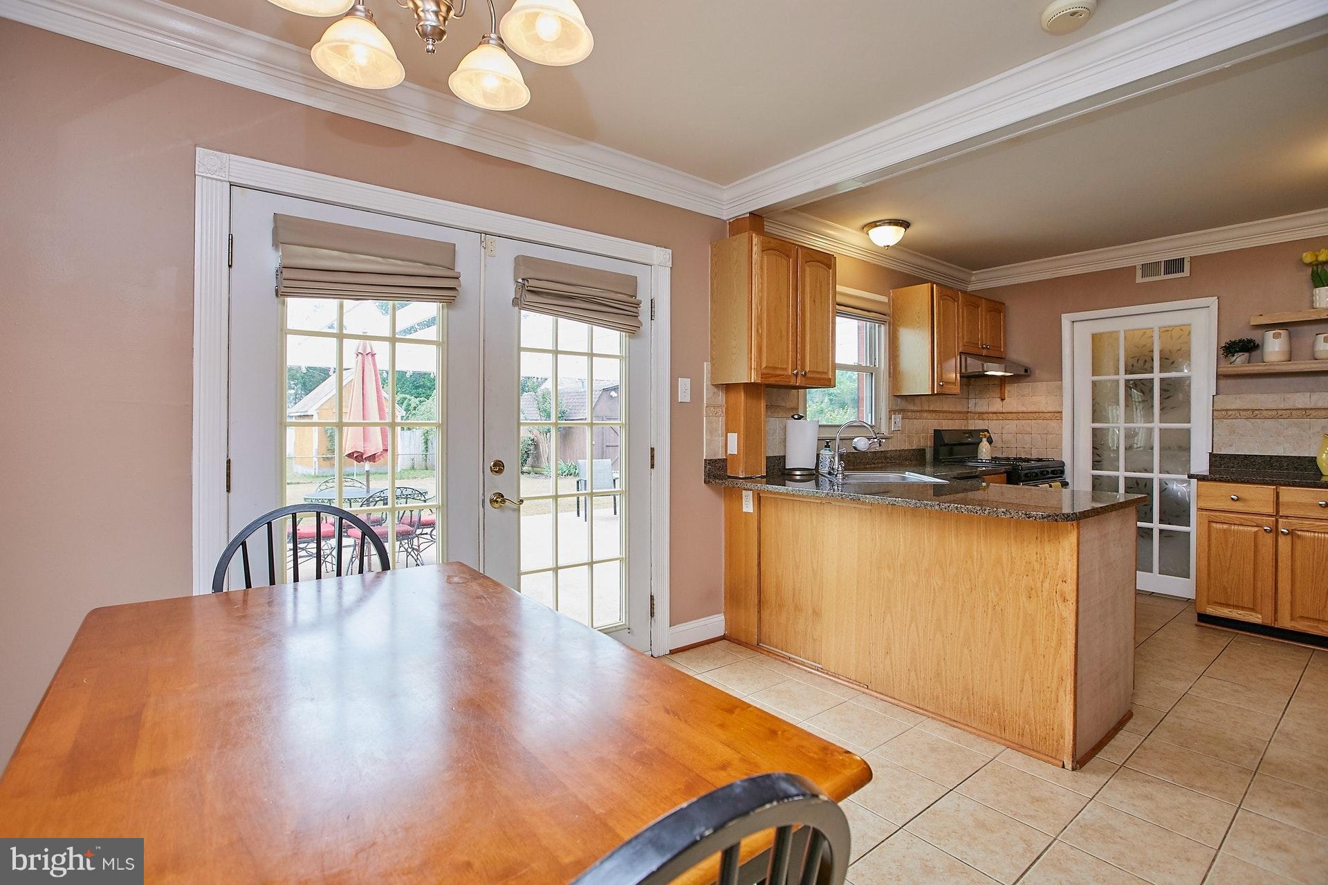 4119 Lees Corner Road Chantilly, VA 20151 - Photo 9 of 30 Dining Room