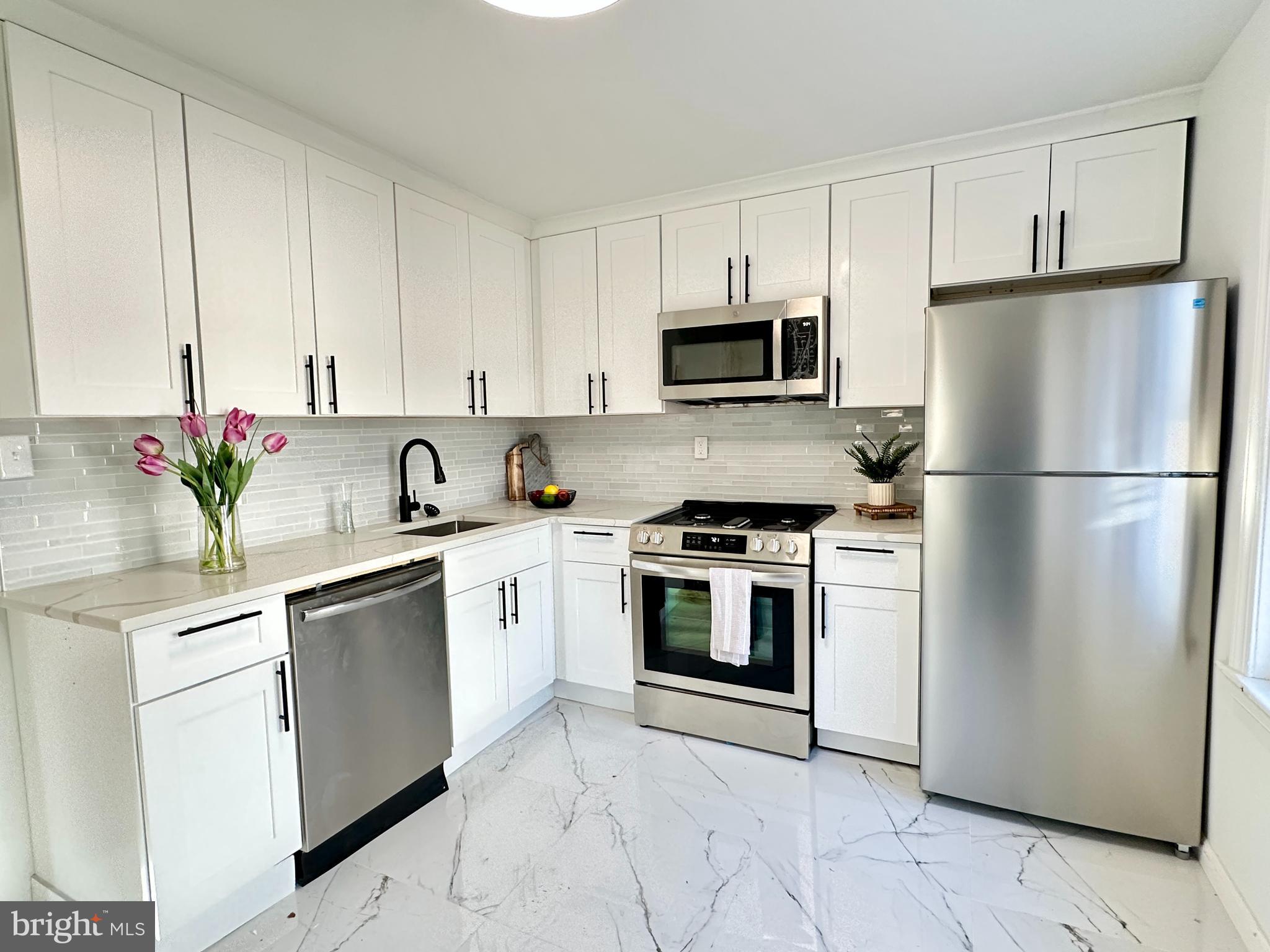128 Warwick Road Lawnside, NJ 08045 - Photo 8 of 17