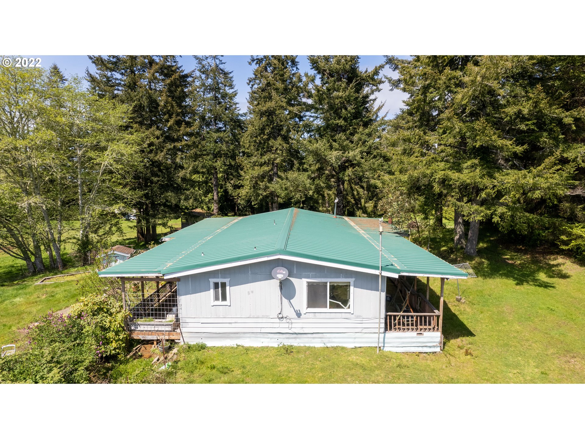 68637 Ridge Road North Bend, OR 97459 - Photo 4 of 30 Gallery Image 4