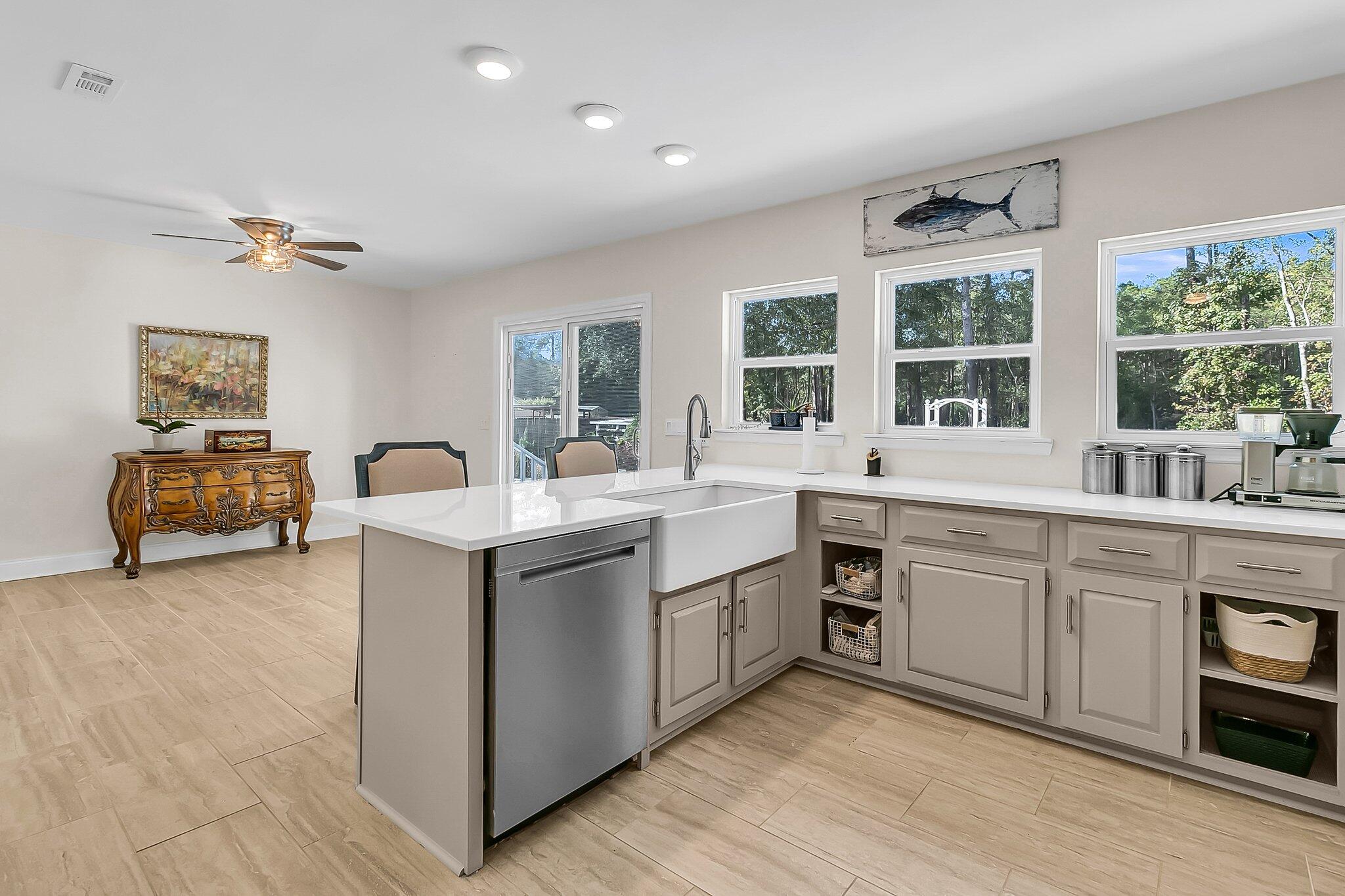 115 Conquerors Lane Moncks Corner, SC 29461 - Photo 26 of 62 eat in area