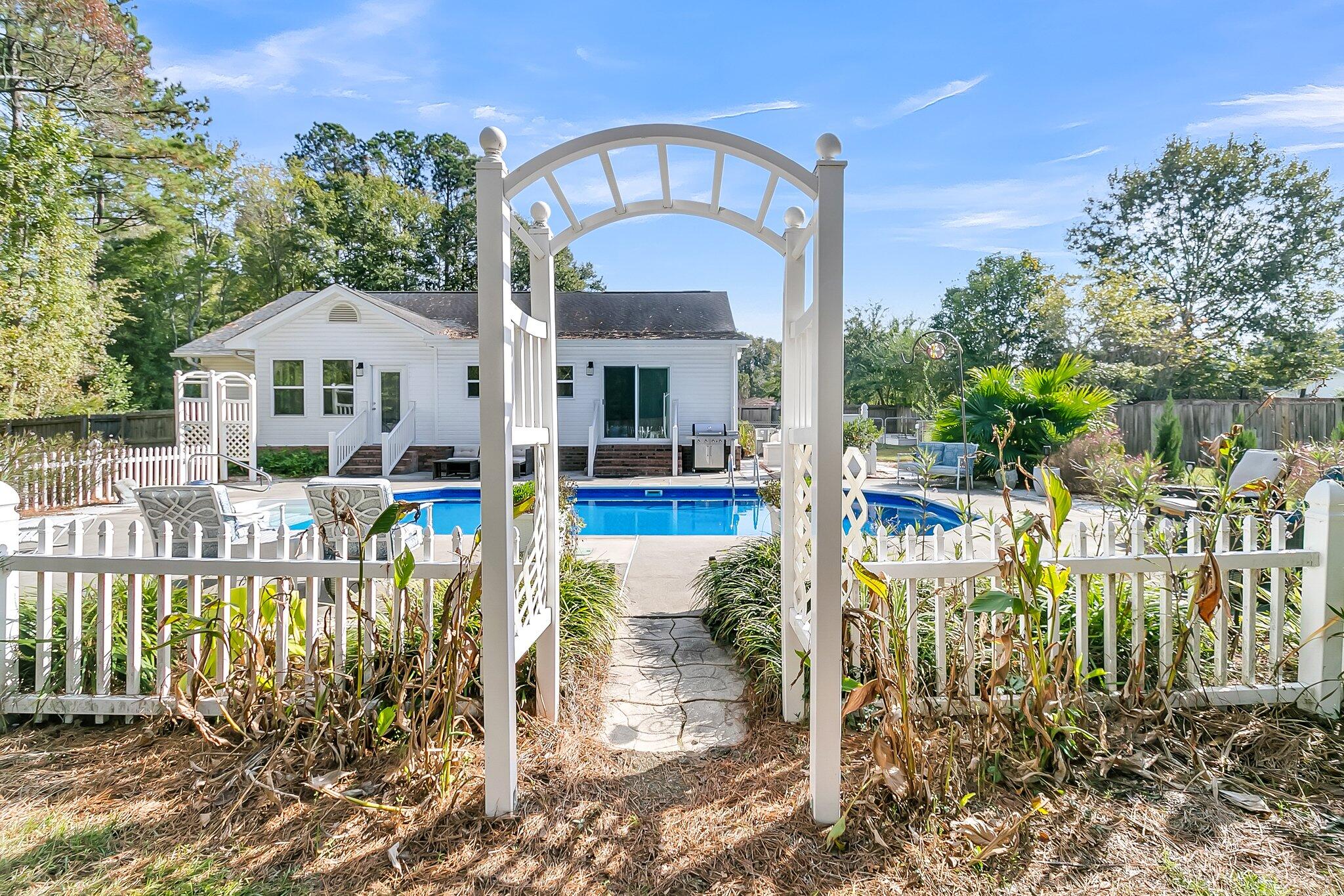 115 Conquerors Lane Moncks Corner, SC 29461 - Photo 53 of 62 landscaped yard