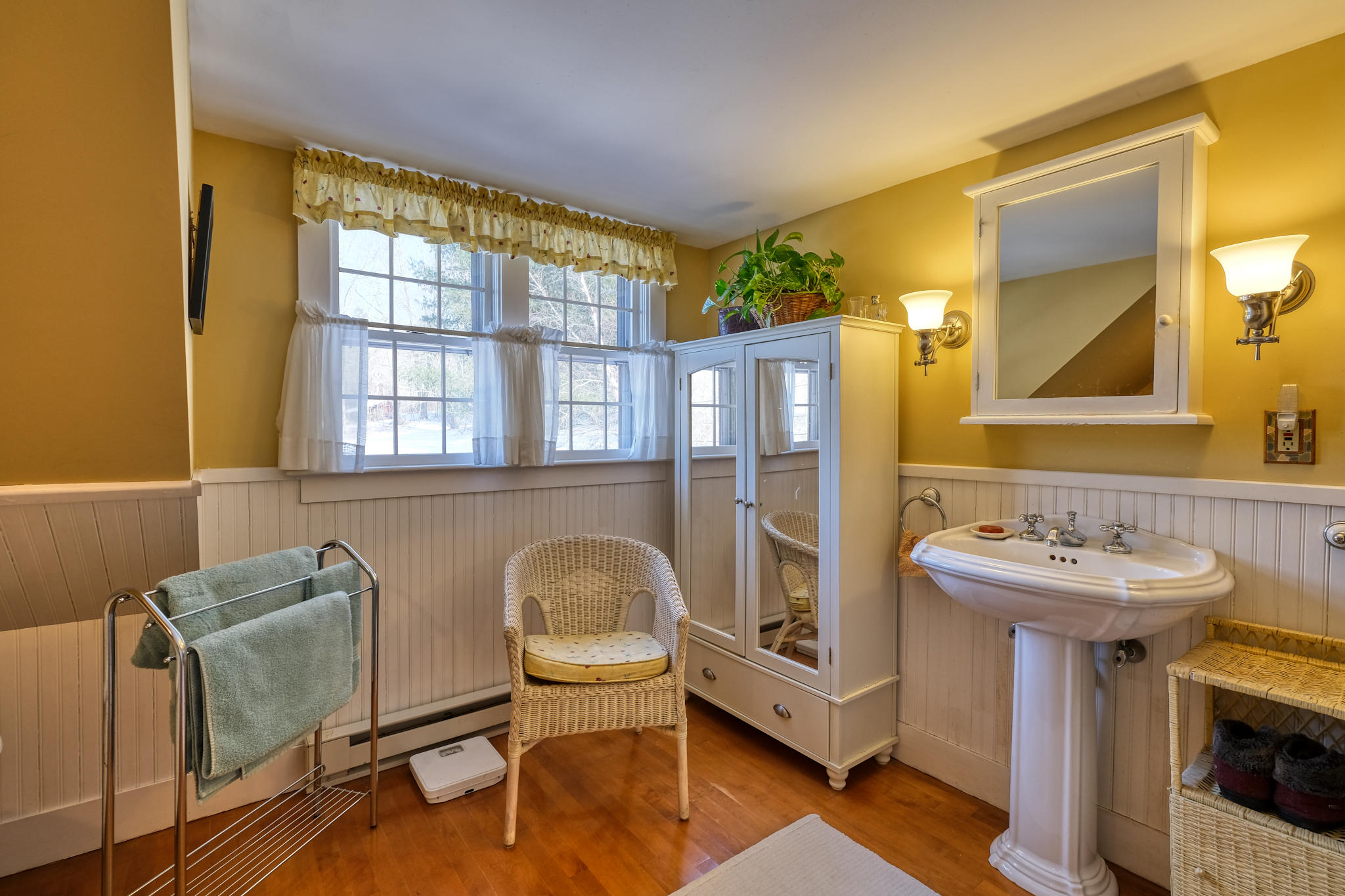 266 Friendship Road Waldoboro, ME 04572 - Photo 37 of 49 20190119_266_Friendship_Rd_742