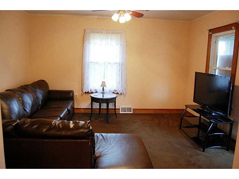 559 Armbrust - Hecla Road Hunker, PA 15639 - Photo 6 of 15 Family Room.
