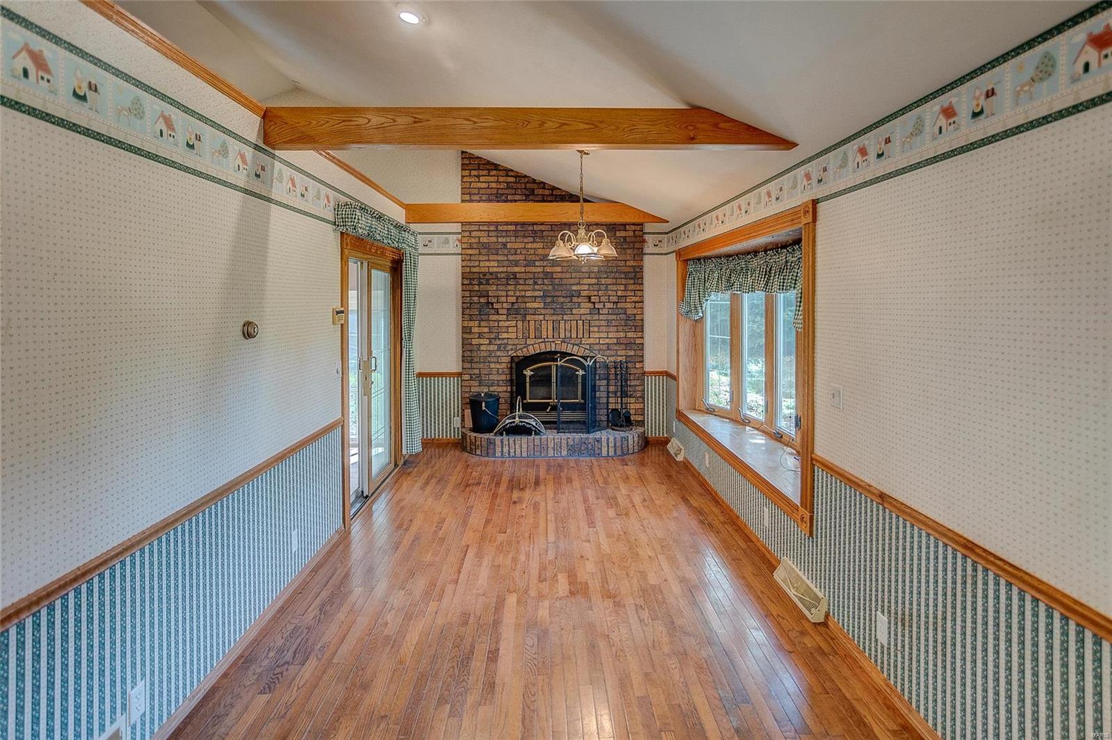 104 Hickory Street Wood River, IL 62095 - Photo 16 of 47