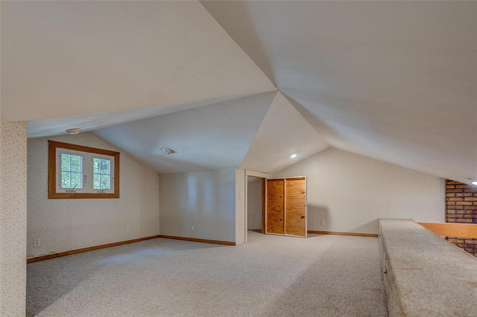104 Hickory Street Wood River, IL 62095 - Photo 19 of 47