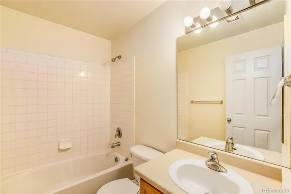 $2,595 | 9753 East Carolina Place, Aurora, CO 80247