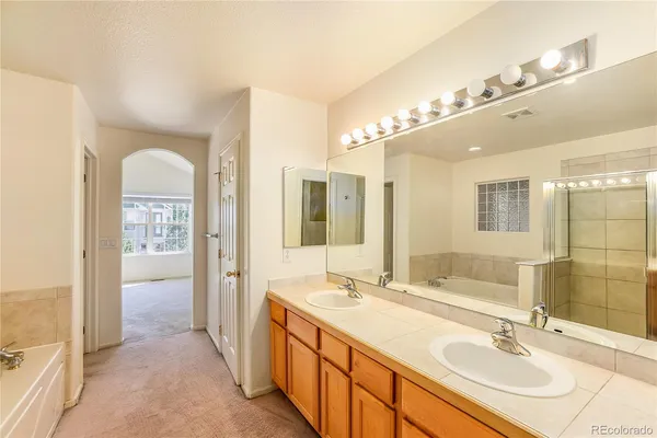 $2,595 | 9753 East Carolina Place, Aurora, CO 80247