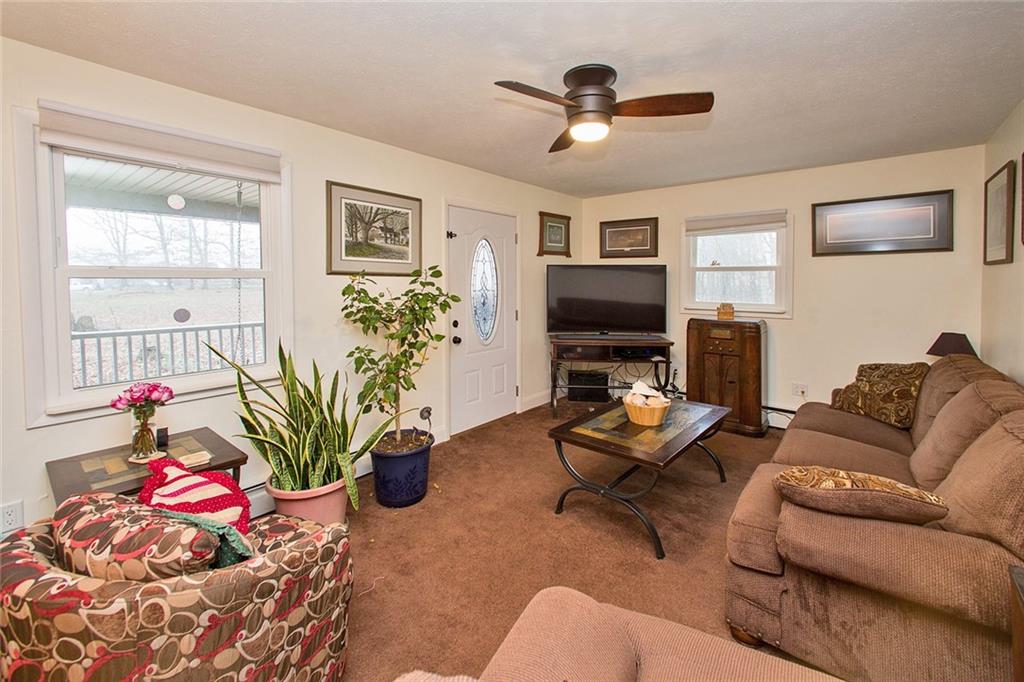 584 Elliotsville Road Farmington, PA 15437 - Photo 2 of 25 Great formal living space!