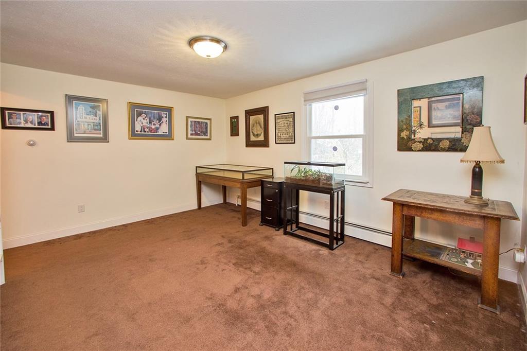 584 Elliotsville Road Farmington, PA 15437 - Photo 4 of 25 Spacious dining room!