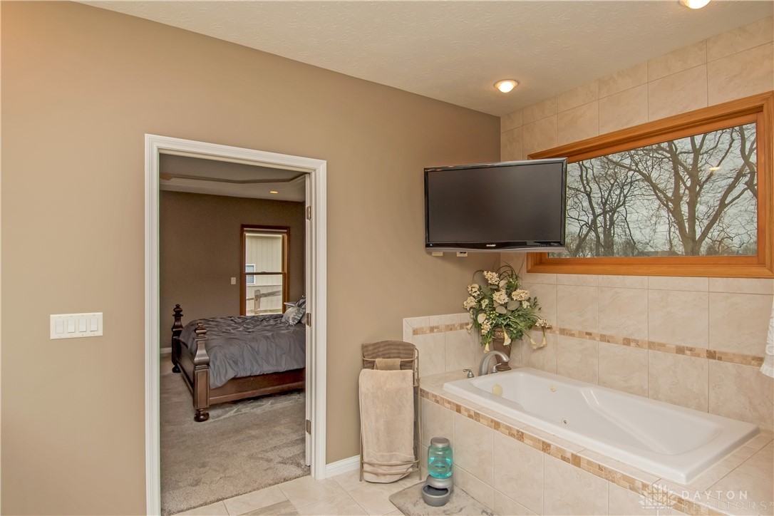 3112 East Lower Springboro Road Waynesville, OH 45068 - Photo 38 of 76