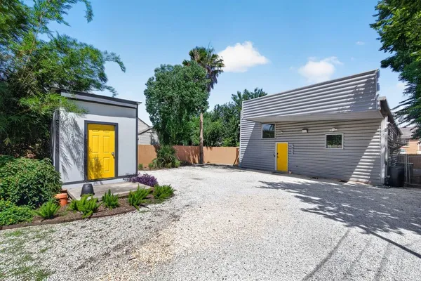 $379,900 | 7817 Easton Street, Houston, TX 77017
