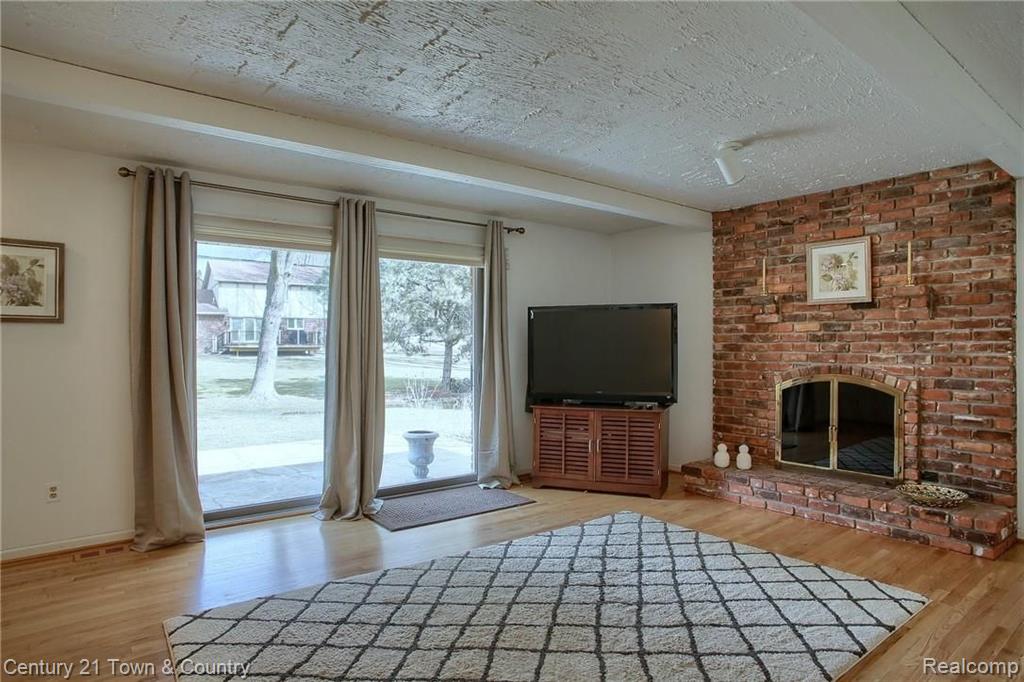 2300 Kingsford Road Rochester Hills, MI 48309 - Photo 14 of 32