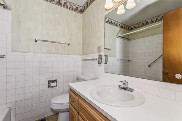 $195,000 | 624 North Farmington Drive, Derby, KS 67037