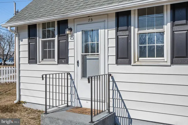 $1,400 | 75 South Washington Drive, Pennsville, NJ 08070