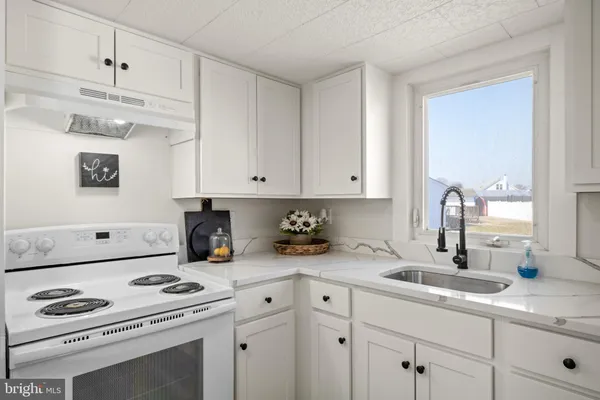 $1,400 | 75 South Washington Drive, Pennsville, NJ 08070