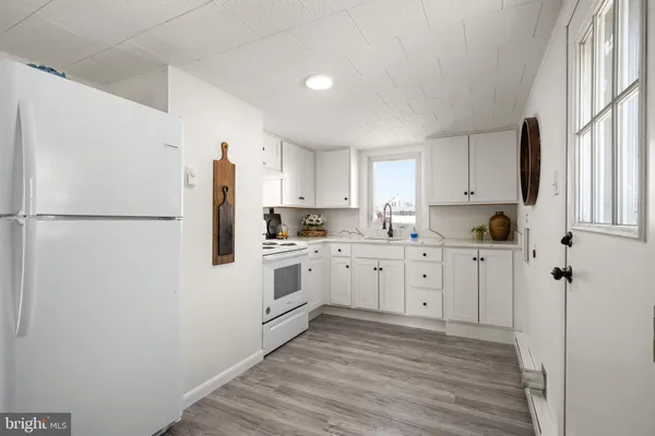 $1,400 | 75 South Washington Drive, Pennsville, NJ 08070