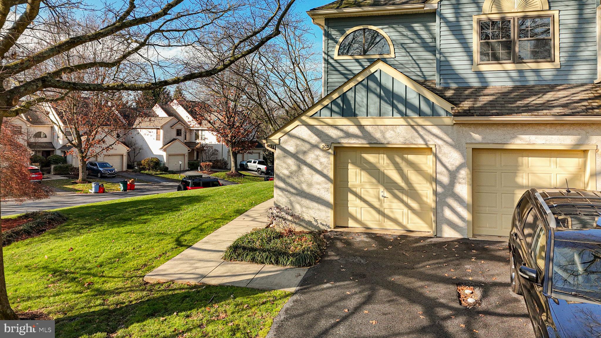 202 Yorkminster Road West Chester, PA 19382 - Photo 2 of 25 Gallery Image 2