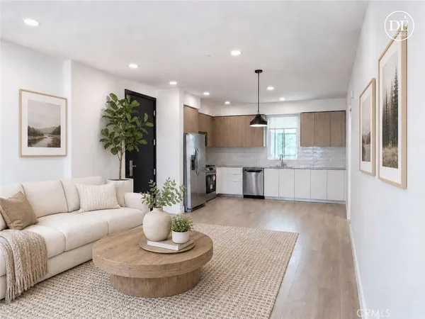 $3,950 | 12078 Guerin Street, Unit 206, Studio City, CA 91604
