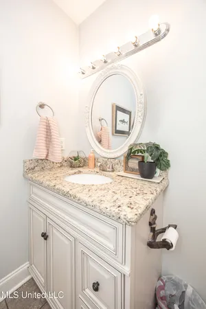 $384,999 | 10415 Pin Oak Drive, Biloxi, MS 39532