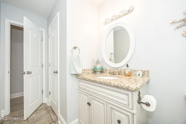 $384,999 | 10415 Pin Oak Drive, Biloxi, MS 39532