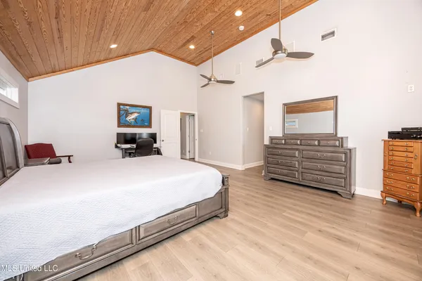 $384,999 | 10415 Pin Oak Drive, Biloxi, MS 39532