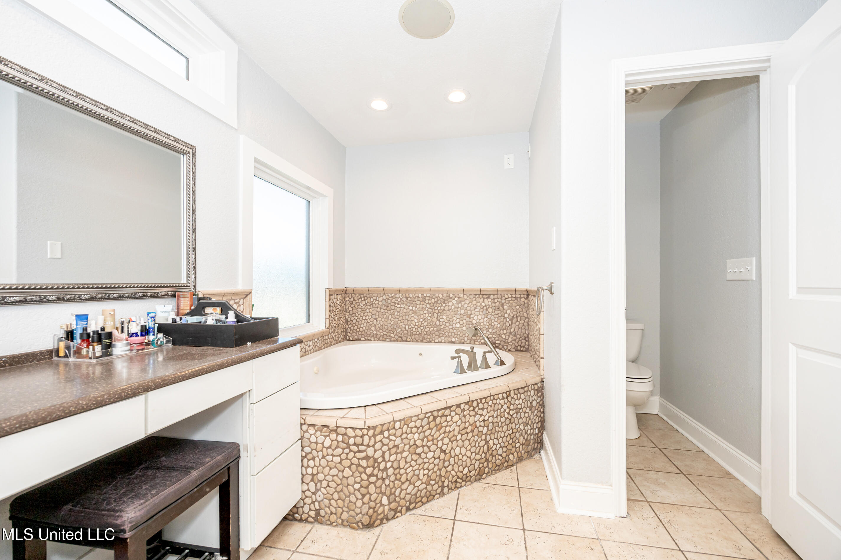 10415 Pin Oak Drive Biloxi, MS 39532 - Photo 38 of 73 IMG_8294