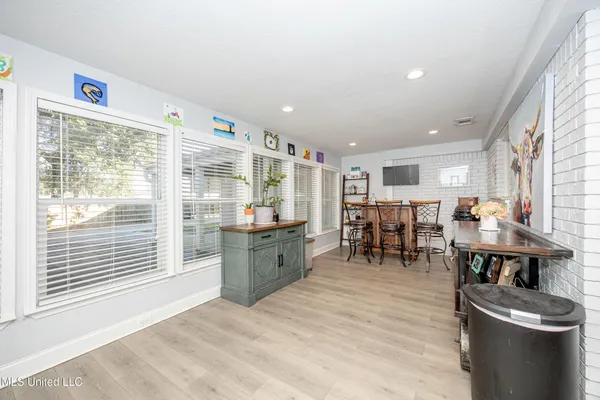 $384,999 | 10415 Pin Oak Drive, Biloxi, MS 39532