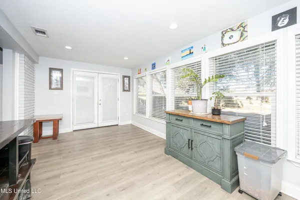 $384,999 | 10415 Pin Oak Drive, Biloxi, MS 39532