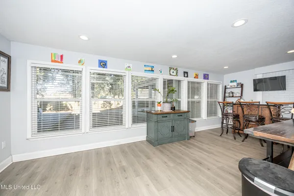$384,999 | 10415 Pin Oak Drive, Biloxi, MS 39532