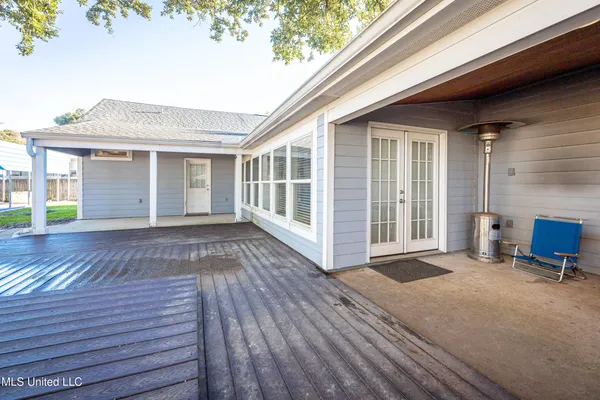 $384,999 | 10415 Pin Oak Drive, Biloxi, MS 39532
