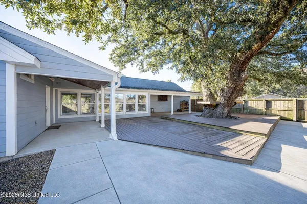 $384,999 | 10415 Pin Oak Drive, Biloxi, MS 39532