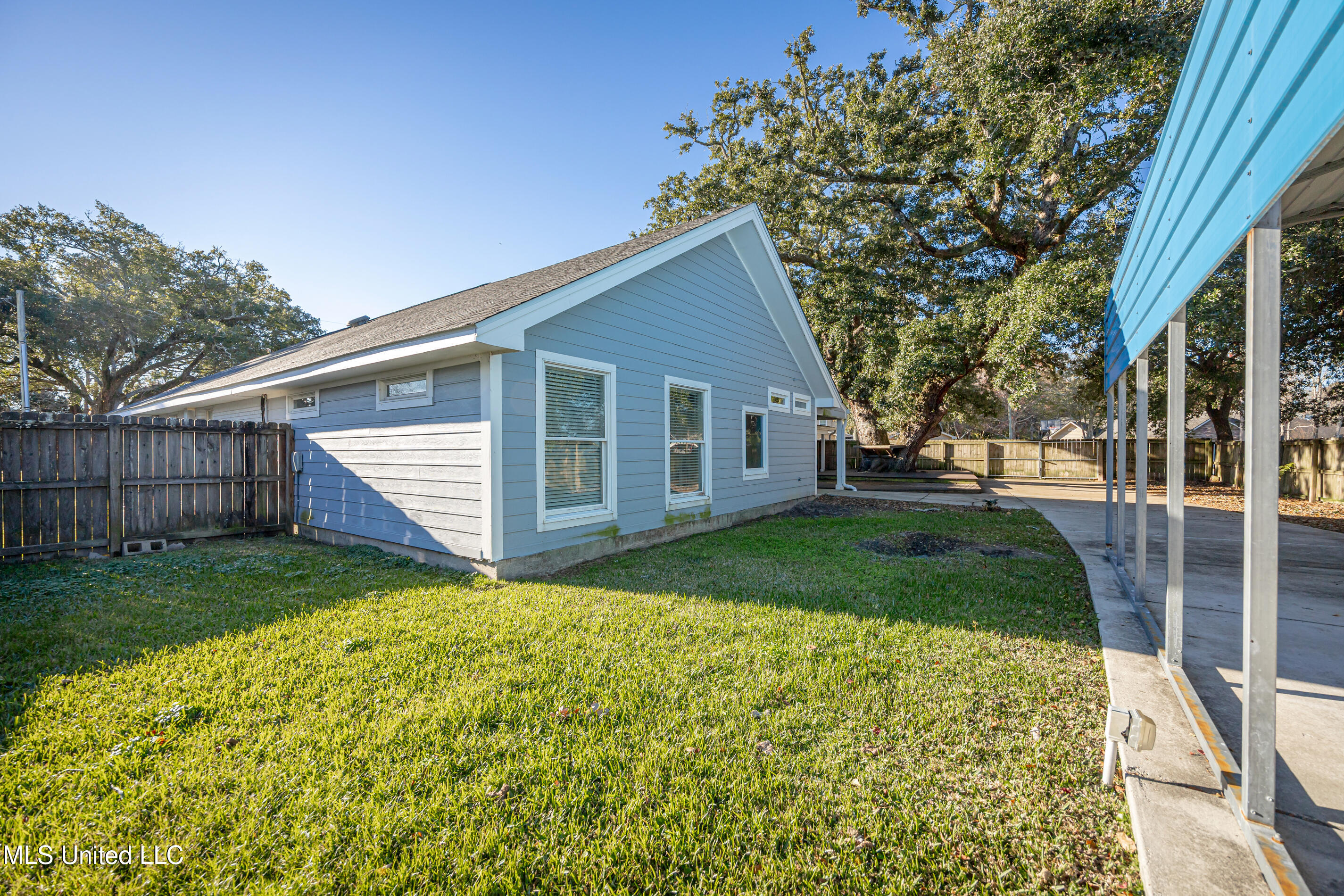 10415 Pin Oak Drive Biloxi, MS 39532 - Photo 60 of 73 IMG_8335