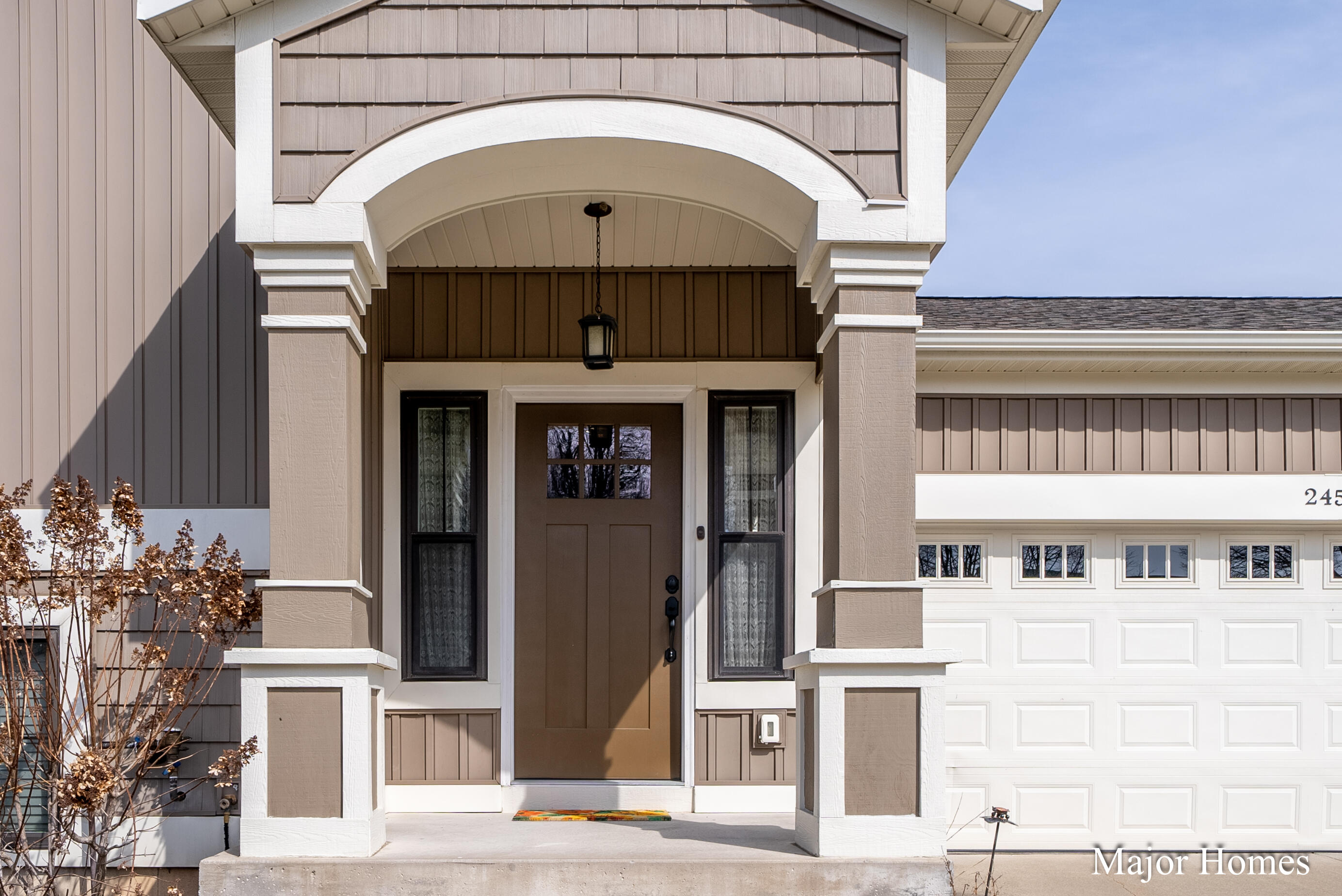 2451 Inverness Road Southeast Grand Rapids, MI 49546 - Photo 3 of 36 DSC00744