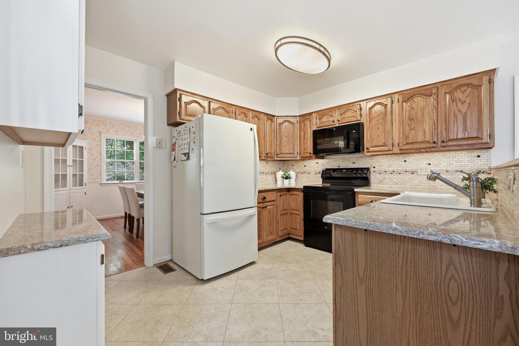 13315 Old Annapolis Road Mount Airy, MD 21771 - Photo 10 of 65 Kitchen