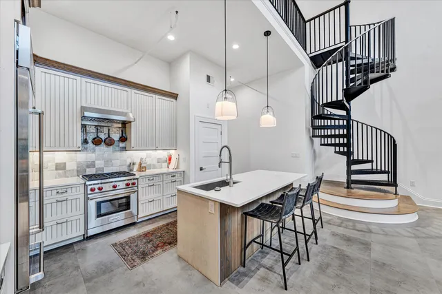 $2,100,000 | 109 Campbell Avenue Southwest, Roanoke, VA 24011