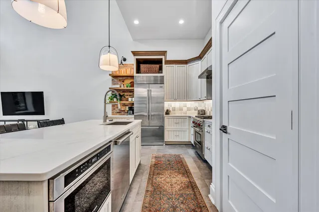 $2,100,000 | 109 Campbell Avenue Southwest, Roanoke, VA 24011