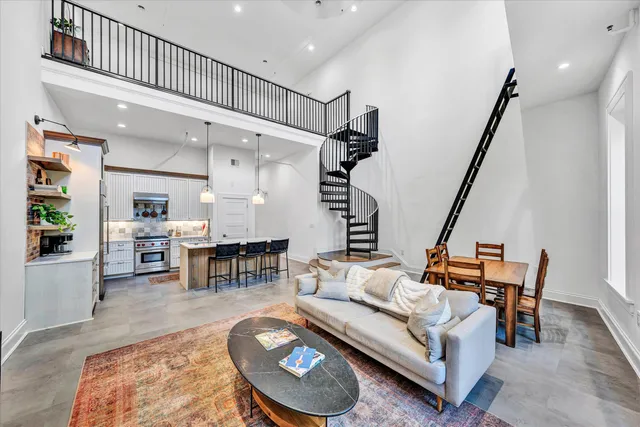 $2,100,000 | 109 Campbell Avenue Southwest, Roanoke, VA 24011