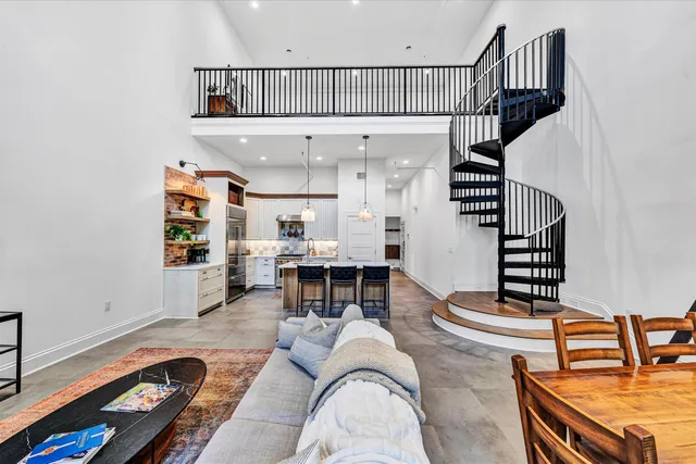 $2,100,000 | 109 Campbell Avenue Southwest, Roanoke, VA 24011