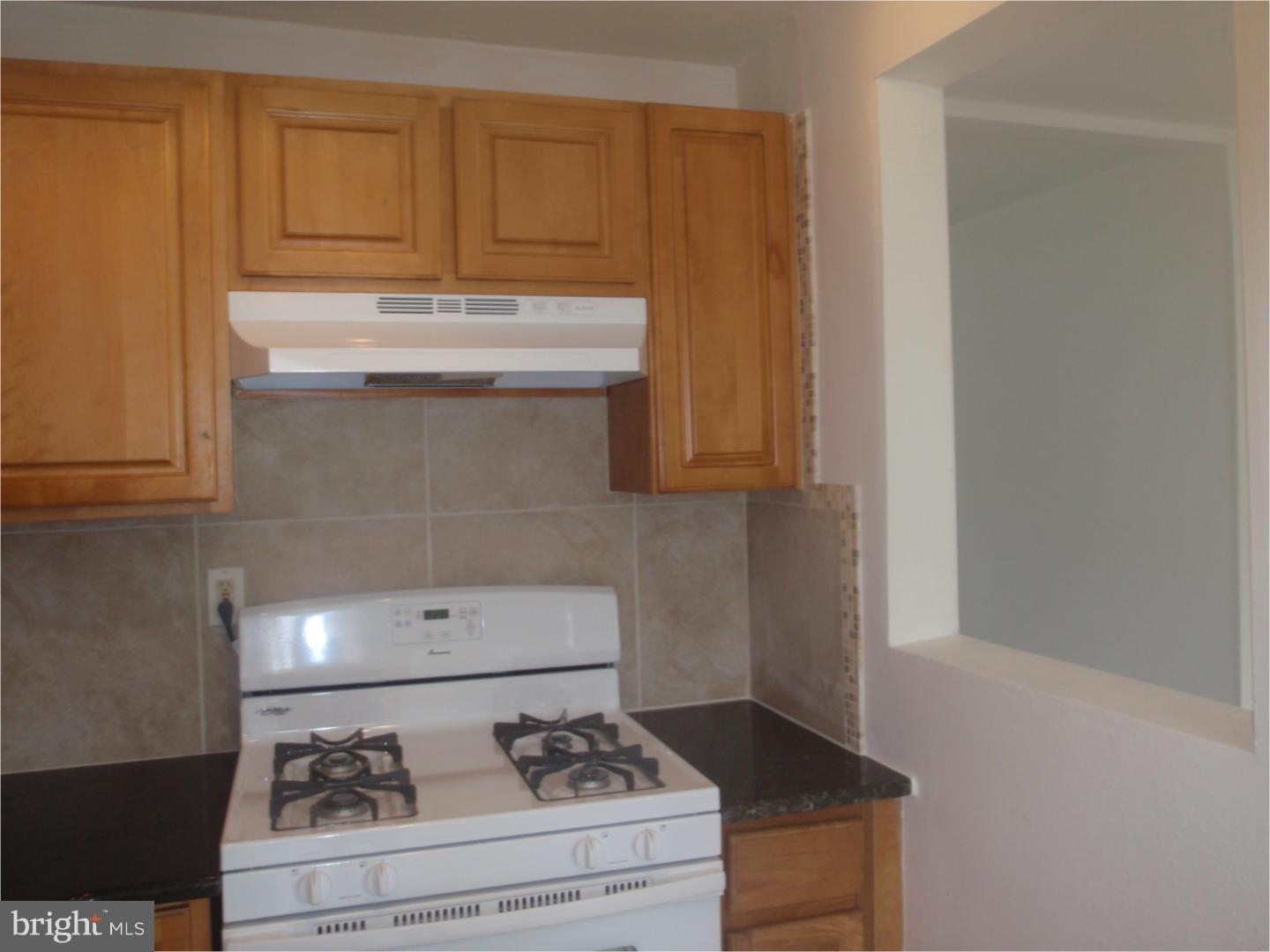 3000 Kent Road Folcroft, PA 19032 - Photo 12 of 22 Kitchen
