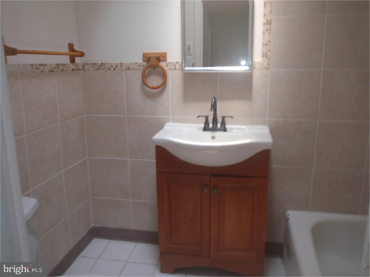 3000 Kent Road Folcroft, PA 19032 - Photo 18 of 22 Bathroom