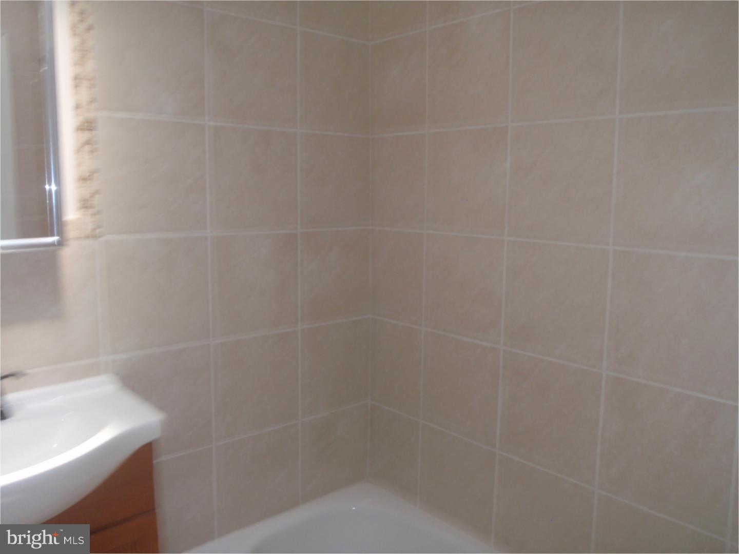 3000 Kent Road Folcroft, PA 19032 - Photo 19 of 22 Bathroom