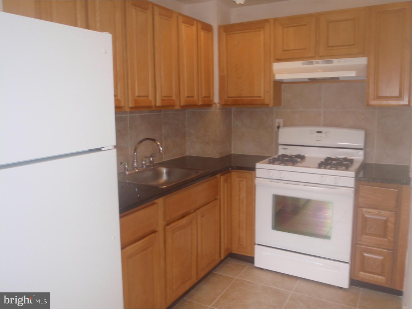 3000 Kent Road Folcroft, PA 19032 - Photo 9 of 22 Kitchen