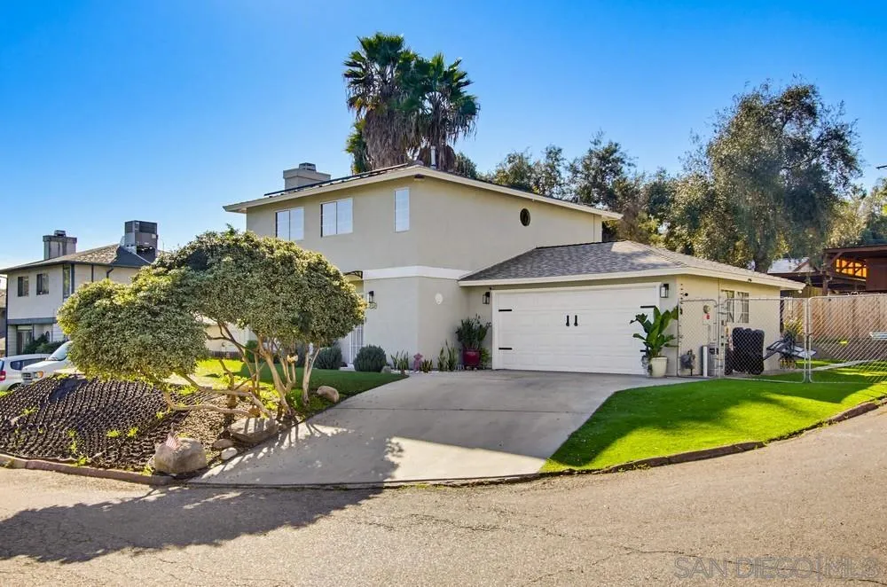 3784 Carol Way Spring Valley, CA 91977 - Photo 2 of 25