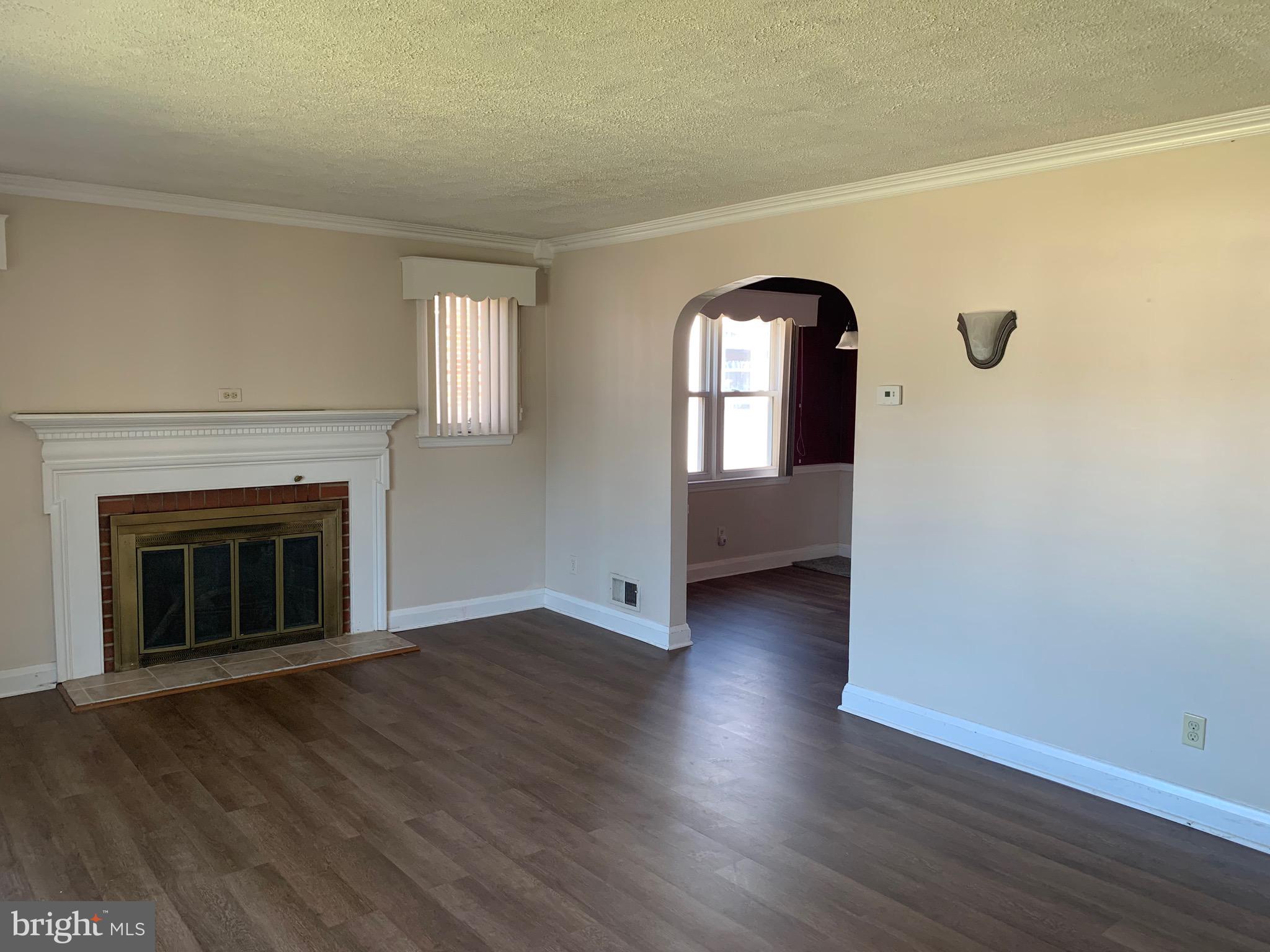 821 Lynvue Road Linthicum Heights, MD 21090 - Photo 4 of 27