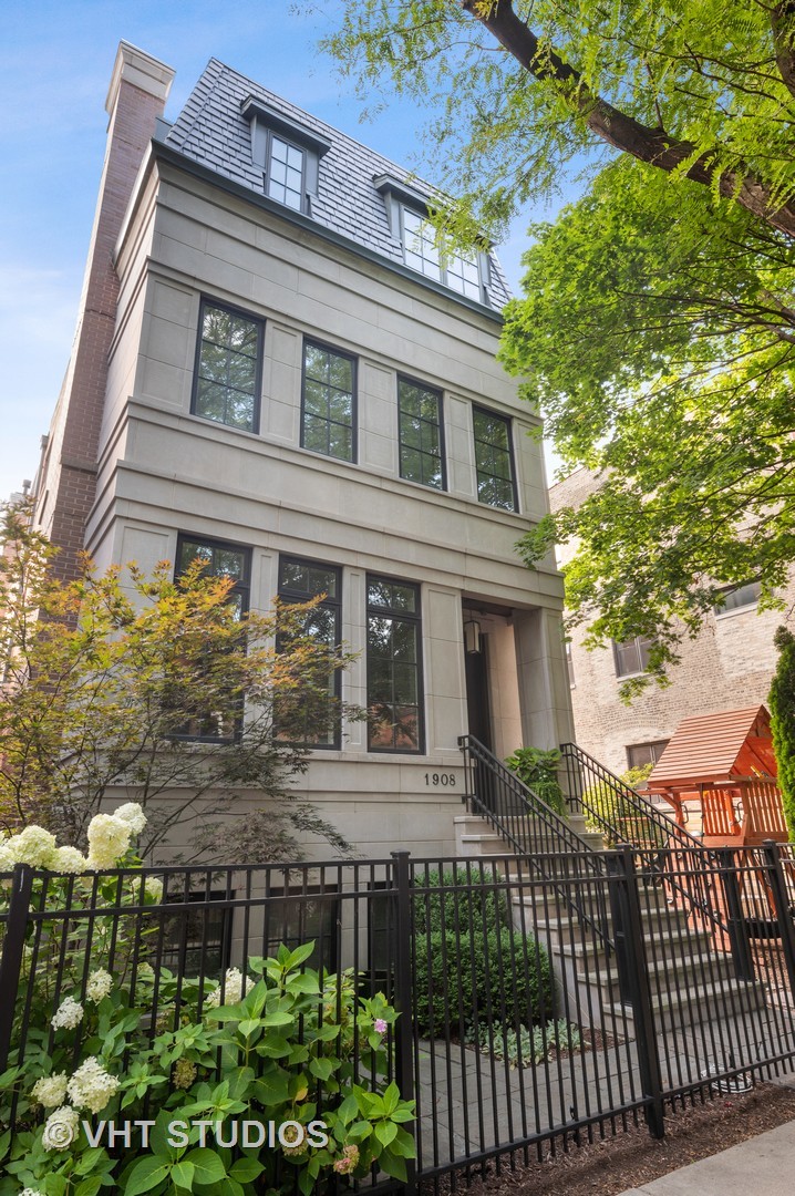 1908-10 North Dayton St  