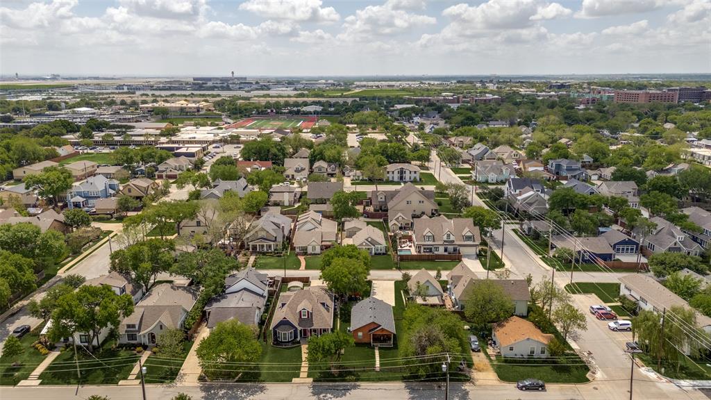 612 East Wall Street Grapevine, TX 76051 - Photo 28 of 33