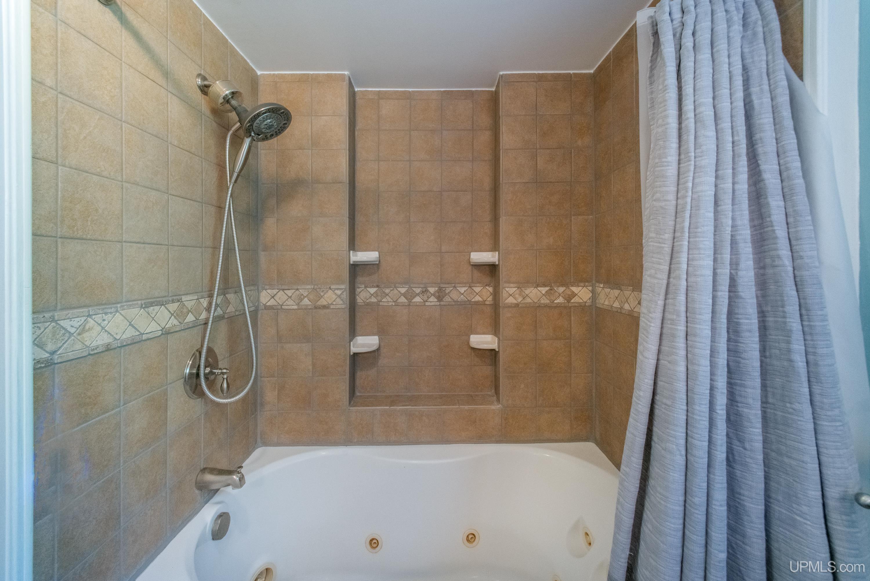 509 East Ridge Street Ishpeming, MI 49849 - Photo 19 of 34