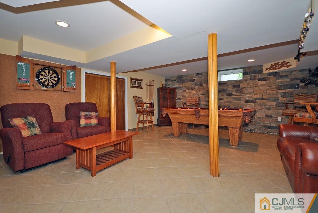 31 La Valencia Road Old Bridge, NJ 08857 - Photo 17 of 25 Gallery Image 17