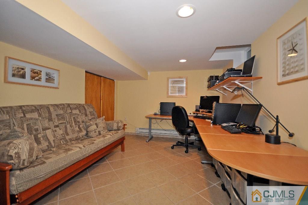 31 La Valencia Road Old Bridge, NJ 08857 - Photo 18 of 25 Gallery Image 18